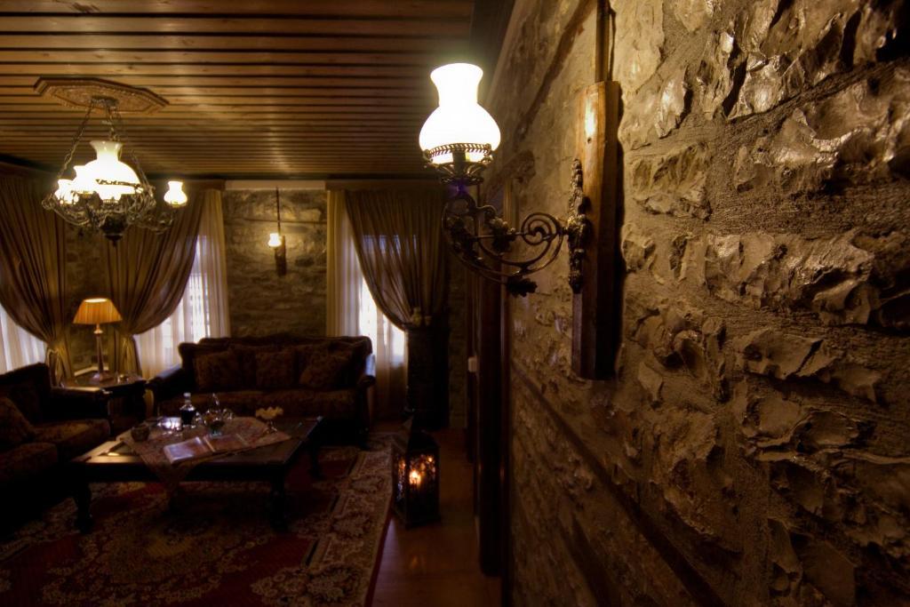 Archontiko Geki 1876 Hotel Papigko Eksteriør billede